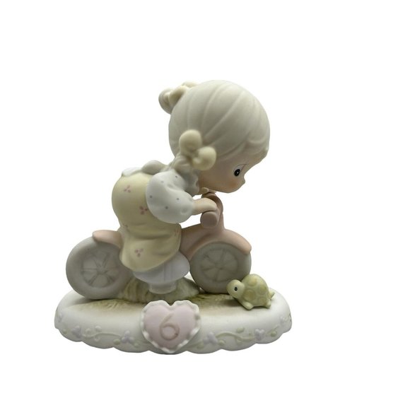 Precious Moments by Enesco Collector Growing in Grace Age 6 Birthday  136255 - Picture 3 of 12